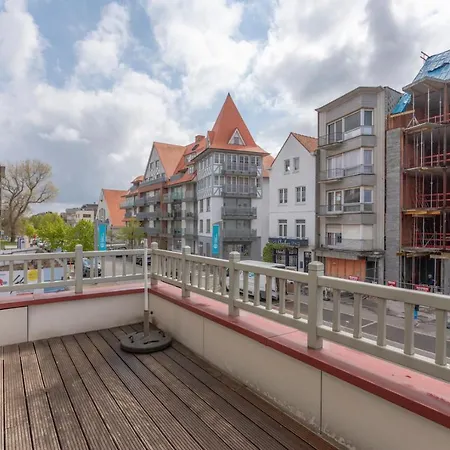 Wilce 0102 - 3 Bedrooms 8p - Located Sint Idesbald Gastronomic Centre Apartment *